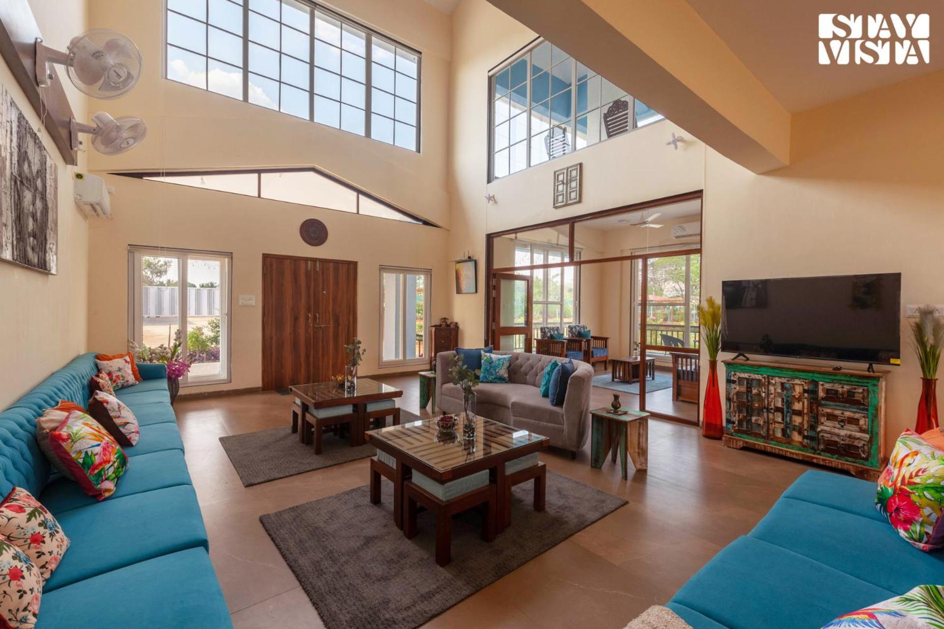 Stayvista'S Hillside Meadows - Mountainside Retreat With Farm View, Pool & Deck, Lawn & Gazebo Chinchavli Exterior photo