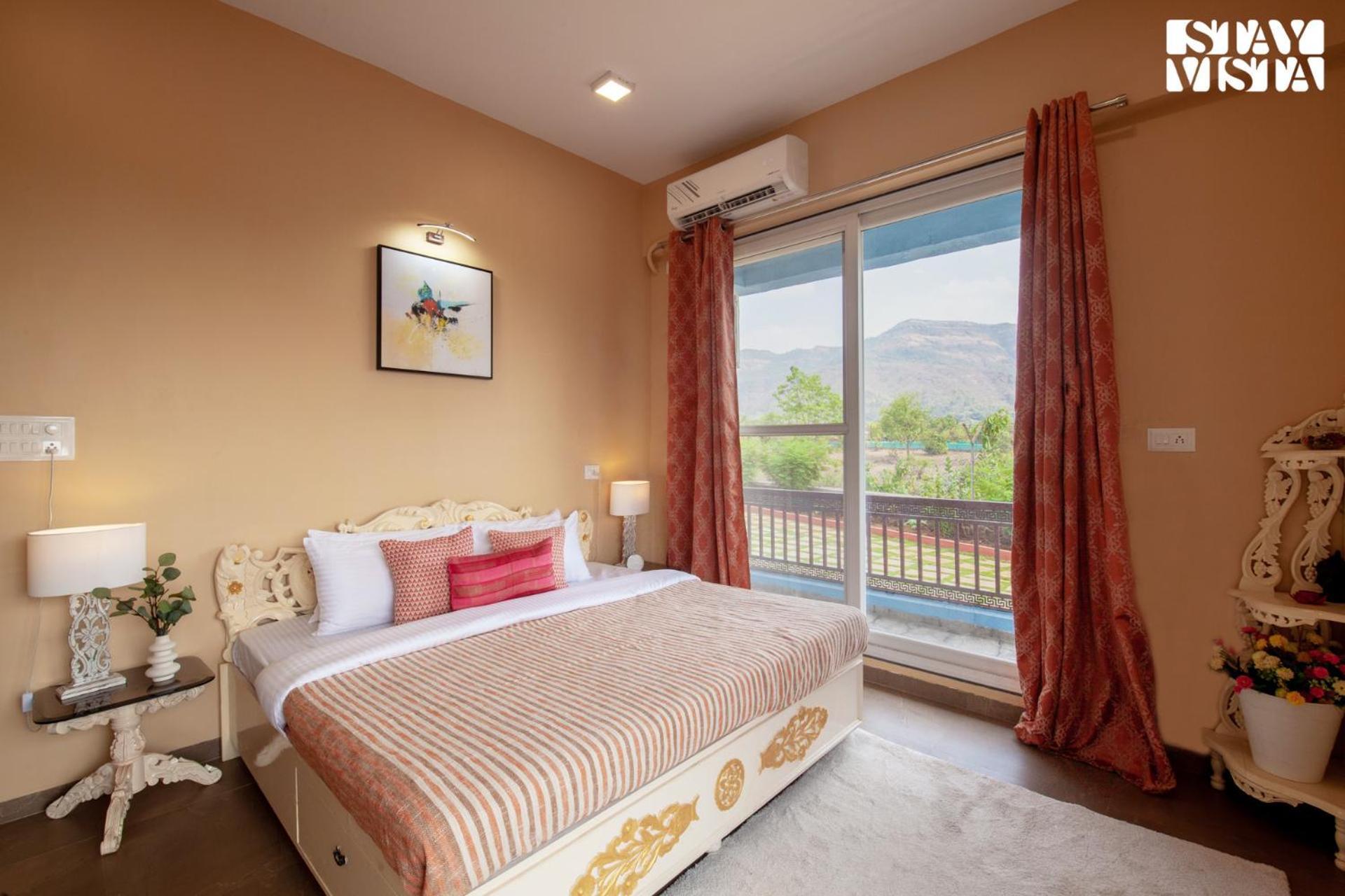 Stayvista'S Hillside Meadows - Mountainside Retreat With Farm View, Pool & Deck, Lawn & Gazebo Chinchavli Exterior photo