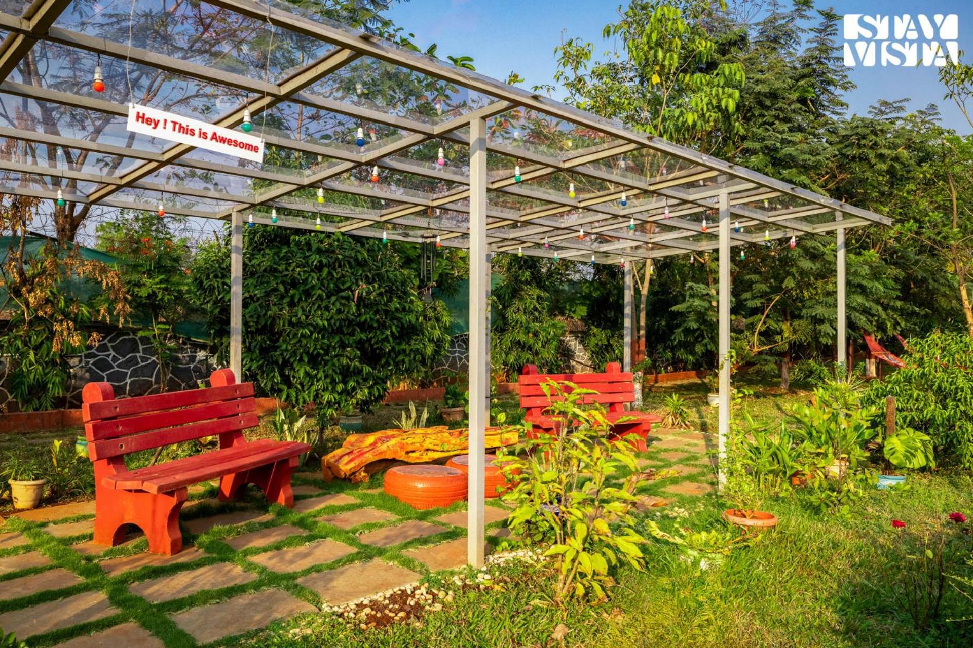 Stayvista'S Hillside Meadows - Mountainside Retreat With Farm View, Pool & Deck, Lawn & Gazebo Chinchavli Exterior photo